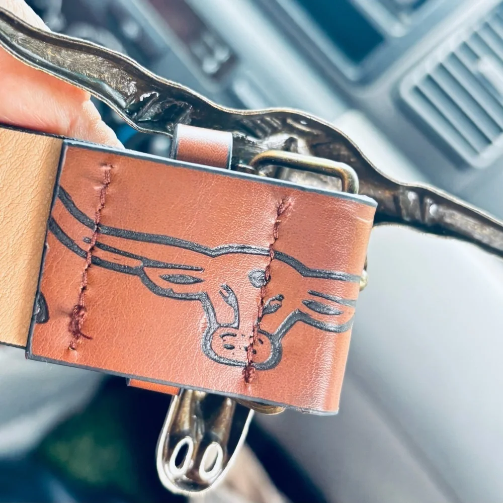 Western-style brown leather belt
